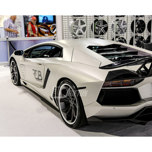 สเกิร์ตข้างคาร์บอนไฟเบอร์แบบแห้ง รุ่น LP700 DM สำหรับรถยนต์ Lamborghini Aventador LP700 ปี 2011-2015 - Product Image 3