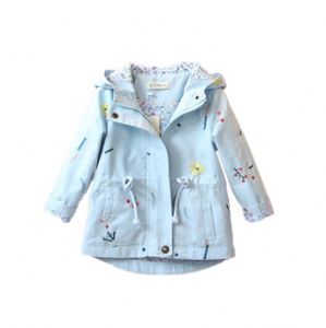 Fournisseur chinois de vêtements pour filles plus âgées, manteau trench pour enfants à capuche avec fermeture éclair et taille large brodée - Product Image 1
