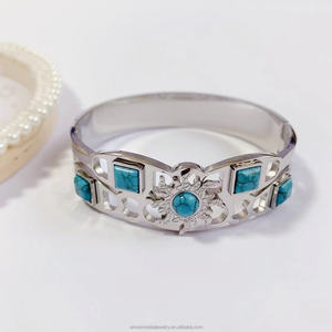 Pulsera de Amistad para Mujer de Acero Inoxidable Chapado en Plata, Brazalete con Gemas, Fabricada por Fashion Charm Bracelets - Product Image 5