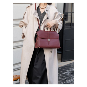 กระเป๋าโท้ทหนังแท้ขนาดใหญ่สุดหรูสำหรับผู้หญิง กระเป๋าสะพายไหล่แบบมีฝาปิด ดีไซน์สวยเก๋ เหมาะสำหรับทำงานออฟฟิศ กระเป๋าถือหนังวัวแท้แบบสะพายข้าง - Product Image 5