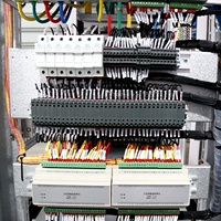 Fabricant de panneaux de commande électriques, armoires de distribution basse tension personnalisées