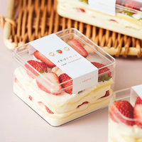 Vente en gros Récipients carrés en plastique transparent Tasse à mousse Tiramisu Dessert Pudding Box Cube Acrylique Gâteau Dessert Box