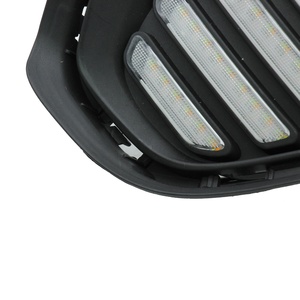 Nueva Luz Trasera LED para Automóvil, Mejor Precio, Alta Calidad para <span class=keywords><strong>Veran</strong></span> 2019-2020 con Flujo de Luz Amarillo Azul Tricolor 24V 25W - Product Image 3
