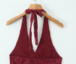 Robe courte à col halter pour femme, personnalisée OEM, dos ouvert, en maille transparente avec paillettes et fausse fourrure floquée pour une soirée audacieuse, robe sexy - Product Image 4