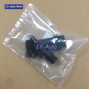 Manguera de brida de salida de refrigerante 11127806196 para BMW M57 1 3 5 Series <span class=keywords><strong>535D</strong></span> E60 <span class=keywords><strong>E61</strong></span> 3.0D 2004-2010 - Product Image 2