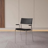 Chaise d'appoint simple de mobilier Chaise de salle à manger stable en acier inoxydable noir moderne en métal avec dossier en bois Chaise pour bureau d'hôtel