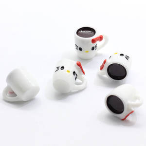 Resina de alta calidad miniatura taza de <span class=keywords><strong>café</strong></span> colgantes <span class=keywords><strong>Kawaii</strong></span> resina tazas de <span class=keywords><strong>café</strong></span> colgantes Mini casa de muñecas <span class=keywords><strong>café</strong></span> tazas de cuentas de la joyería de DIY - Product Image 2