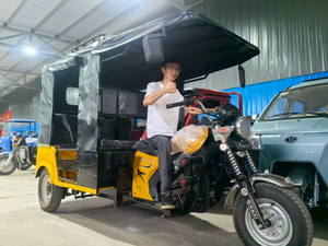 Triciclo Taxi KAINIU de Alta Calidad con Carrocería Abierta Tipo Tuk-Tuk - Product Image 4