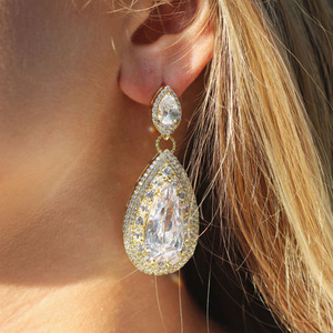 Orecchini a goccia a forma di pera di grandi dimensioni per donna, eleganti gioielli con pietre scintillanti. - Product Image 1