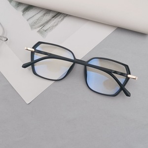 Lunettes anti-lumière bleue rectangulaires à monture intégrale, verres en résine, légères, unisexes, montures de lunettes optiques - Product Image 3