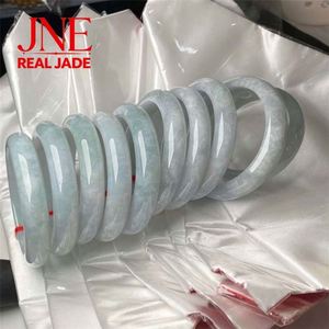 หยกพม่าธรรมชาติ เกรด A สีสดใส ไม่มีรอยแตก สีม่วง แหวนกำไลหยก ขายส่ง - Product Image 1