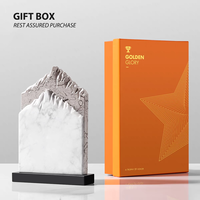 Prix de cristal gravé au laser 3d personnalisé Trophée de marbre de cristal en forme de montagne vierge pour l'anniversaire de l'entreprise