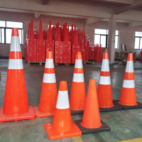 Kırmızı Güvenlik Konisi 1 Metre Uzunluğunda 5kg Ağırlıkta 3 Yansıtıcı Bantlı Ağır Hizmet Tipi Trafik Yol Güvenlik Konisi Trafik Konileri
