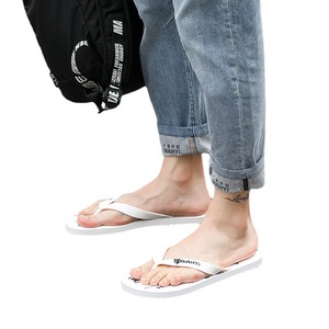 Tongs et sandales pour hommes et femmes, style haut de gamme, tendance estivale, pour l'extérieur et la plage, à semelle souple, décontractées, vente en gros - Product Image 5