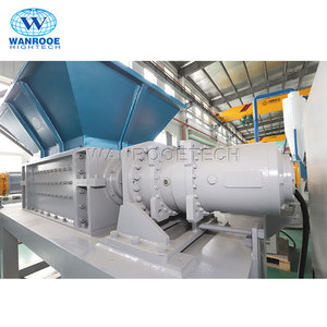 Macchina della trinciatrice del bordo di legno del frantoio del barilotto di plastica residuo 100-3000 kg/h <span class=keywords><strong>con</strong></span> il <span class=keywords><strong>braccio</strong></span> di pressatura - Product Image 4