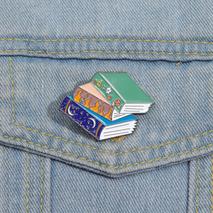 Broches de Esmalte de Fantasía al por Mayor, Broches Personalizados de <span class=keywords><strong>Acotar</strong></span>, Broches de Diseño, Broches de Moda, Joyería Coleccionable para Amantes de la Lectura, Regalo - Product Image 1