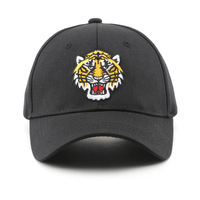 Casquettes de sport brodées en polyester noir OEM, casquette de baseball personnalisée et chapeau à visière incurvée, casquettes snapback avec logo personnalisé pour hommes