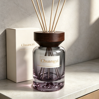 Coffret Cadeau Diffuseur de Luxe avec Bouteille en Verre, Couvercle en Bois, Bâtonnets en Rotin, Boîte en Papier Imprimée – OEM ODM Marque Privée Parfum d'Ambiance
