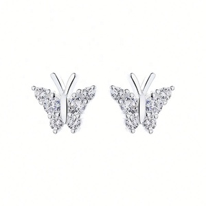 Boucles d'oreilles clous papillon de luxe en argent sterling 925 pour femme avec zircon cubique - Bijoux de style vintage pour anniversaire et fête - Product Image 1