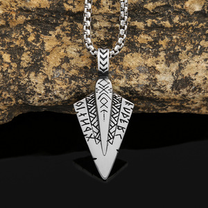 Yunnique-collar con colgante de flecha de acero inoxidable para hombre, estilo vikingo, diseño tribal de doble cara, joyería de regalo, cadena de 60cm - Product Image 1