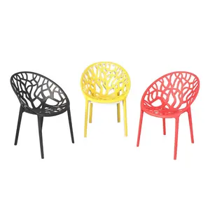 싼 옥외 싼 튼튼한 도매 pp 의자 북유럽 쌓을수 있는 현대 디자인 착색된 플라스틱 식사 의자 플라스틱 의자