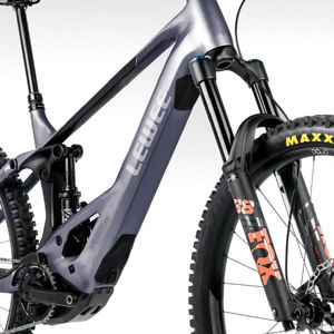 Vélo de montagne électrique à suspension intégrale avec moteur central ODM/OEM, pneus Maxxis 29*2.4\", batterie au lithium Bosch Performance Line CX 750W - Product Image 4