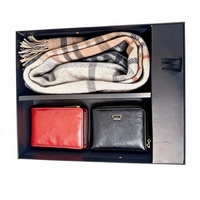 Boîte cadeau carrée en carton rigide biodégradable pour foulard festif, impression quadrichromie, usage industriel