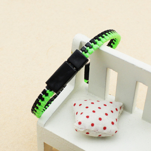 สร้อยข้อมือซิปยางสุดเท่พร้อมตะขอโลหะเครื่องประดับ - Product Image 4