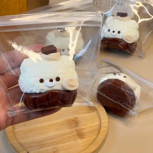 Jouet Squishy Kawaii en forme de gâteau au chocolat Teddy Bear de 5,5 cm, anti-stress, cadeau pour enfants et adultes, jouet alimentaire de simulation, décompression - Product Image 1