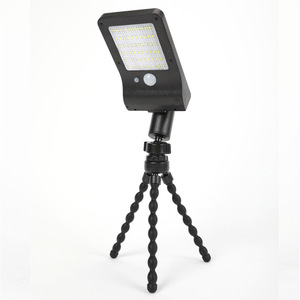 Lampe solaire à capteur de mouvement LED flexible avec trépied pour camping en extérieur et éclairage mural - Product Image 1