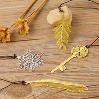 Marque-pages créatifs plaqués or, mignons, en forme de feuilles de neige, plumes, marque-pages creux, clip en acier inoxydable, marque-pages en métal exquis