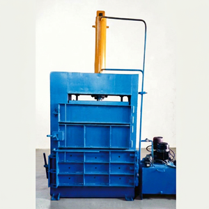 Presse à balles hydraulique verticale pour le recyclage des vêtements, des déchets métalliques et des cartons - Product Image 1