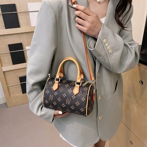 Sacs pour femmes de haute qualité à bas prix 2025 – Sacs à main de luxe en cuir PU, sacs à bandoulière et sacs travers pour femmes – Vente en gros - Product Image 1