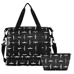 Bolsa de Viaje Grande con Estampado Personalizado Hawaii Iwa para Mujer, Bolsa de Viaje de Fin de Semana, Bolsa de Lona, Bolsa de Equipaje para Pasar la Noche con Funda para Trolley - Product Image 2