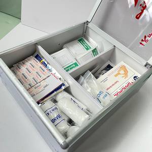 Firstime Fahrrad Erste Hilfe set caja de primeros auxilios colgante aluminio - Product Image 4