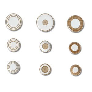 Set di 18 pezzi di stoviglie circolari con motivi assortiti per la tavola - Product Image 1