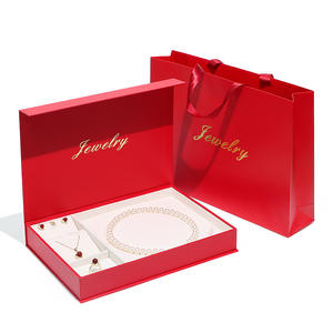 Spot all'ingrosso di fascia alta rosso alla moda collana di perle Set scatola quadrata orecchini <span class=keywords><strong>anello</strong></span> <span class=keywords><strong>festa</strong></span> <span class=keywords><strong>della</strong></span> <span class=keywords><strong>mamma</strong></span> confezione regalo scatola - Product Image 1