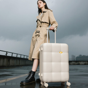 حقيبة سفر عالية الجودة، عرض خاص، طقم حقائب سفر صغيرة صلبة وجذابة مكون من 3 قطع من البولي كربونات والـABS، حقيبة مقصورة محمولة بعجلات للفتيات والنساء - Product Image 6