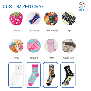 Chaussettes de Pilates en coton à rayures pour femmes, avec logo personnalisé OEM/ODM, antidérapantes, avec grip pour barre, ballet, yoga, Pilates - Product Image 6