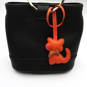 Lindo Llavero de Gato con Lazo, Colgante de Cuero PU para Bolso, Anillo para Llaves de Coche, Adorable Regalo de Animal de Dibujos Animados, Venta al por Mayor Disponible - Product Image 4