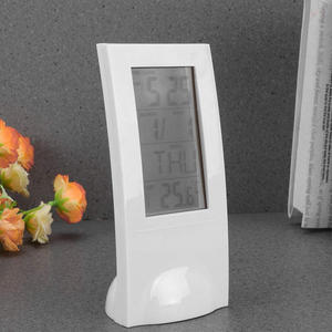 Réveil de bureau numérique LCD transparent multifonctionnel créatif moderne électronique avec minuterie de <span class=keywords><strong>calendrier</strong></span> comprend une fonction de répétition - Product Image 3