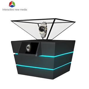 360 degrés 3D <span class=keywords><strong>pyramide</strong></span> <span class=keywords><strong>hologramme</strong></span> affichage vitrine clair 3D <span class=keywords><strong>hologramme</strong></span> <span class=keywords><strong>pyramide</strong></span> Holobox montre verre équipement publicitaire - Product Image 1