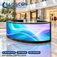 Comptoir de promotion LED incurvé P1.86 1280x960mm, affichage publicitaire couleur pour magasin