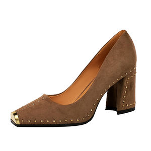 6862-1 retro di modo del locale notturno scarpe da donna con tacco alto in metallo testa quadrata superficiale rivetto singolo scarpe tacchi - Product Image 6