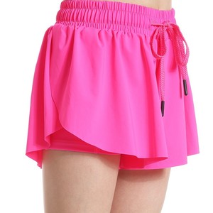 Pantalones Cortos Deportivos de Nailon y Spandex para Mujer, Marca Mom and Me, con Bolsillos para Correr y Tenis, Oferta de Temporada - Product Image 3