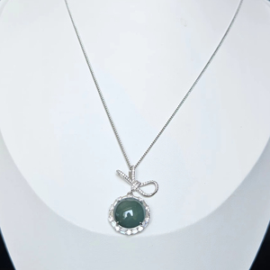 Collar de Jade Unisex de Plata de Ley 925 de Gran Calidad con Certificado NGTC y Diseño Moderno para Amantes de la Moda - Product Image 1