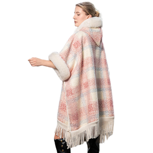 Capa extragrande con capucha de piel sintética a cuadros para mujer, con borlas largas y abertura lateral, ideal para fiestas nocturnas. - Product Image 2