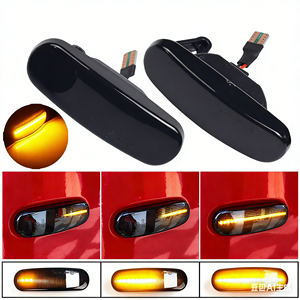 Luce Laterale Dinamica Sequenziale a LED per Fiat Panda, <span class=keywords><strong>Peugeot</strong></span>, Citroen, Indicatore di Direzione sul Parafango - Product Image 1