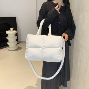 Sınır ötesi moda fermuar Polyester pamuk-yastıklı büyük kapasiteli Tote çanta kadınlar 2024 yeni Trendy bahar basit naylon banliyö - Product Image 2