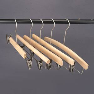 Prix d'usine, cintres en bois avec logo personnalisé pour costume, cintres pour vêtements de mariage avec crochets - Product Image 4